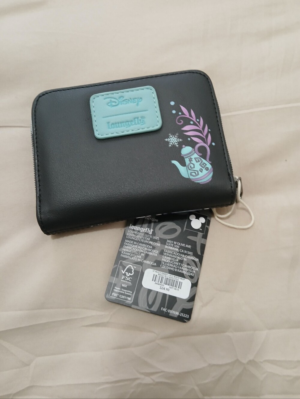 Loungefly DISNEY ALICE IN WONDERLAND WALLET - Picture 2 of 2